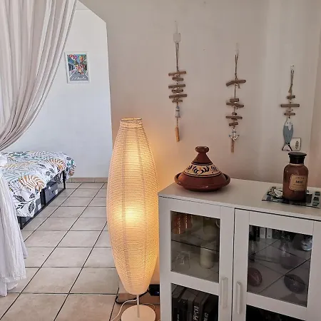Apartment Centre *