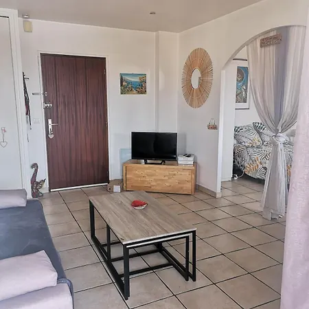 Apartment Centre